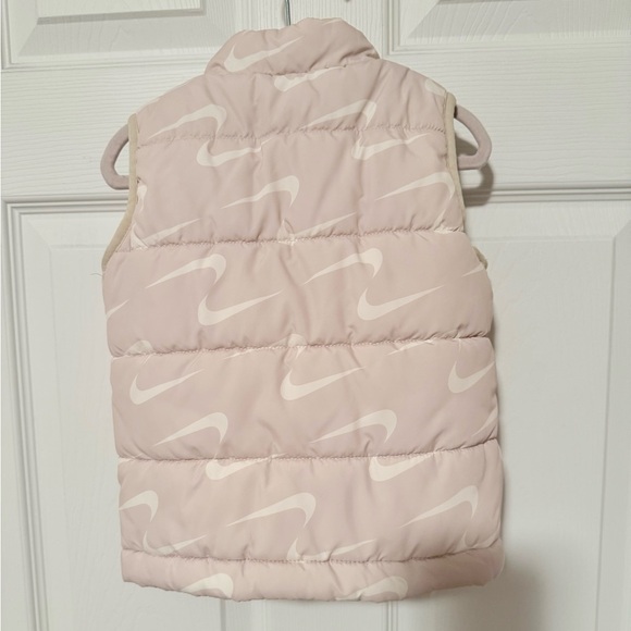 Little Girls Nike Vest - Picture 2 of 2